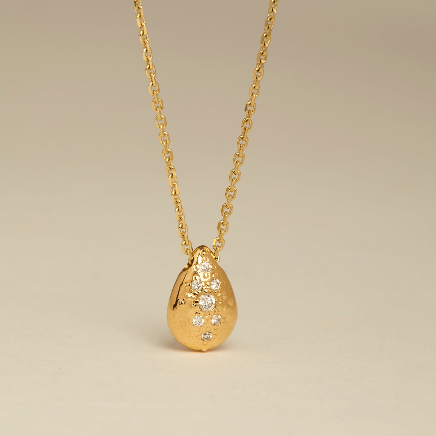 Dala Diamond Scatter Pendant