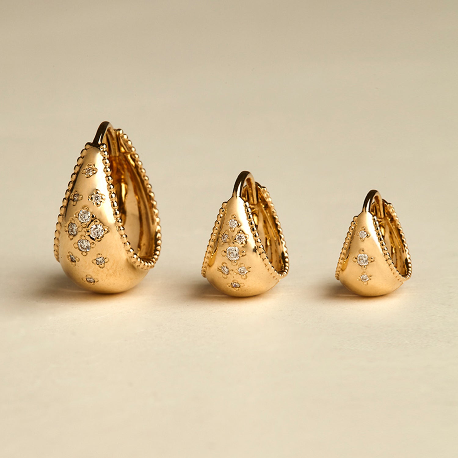 dala scatter diamond group shot