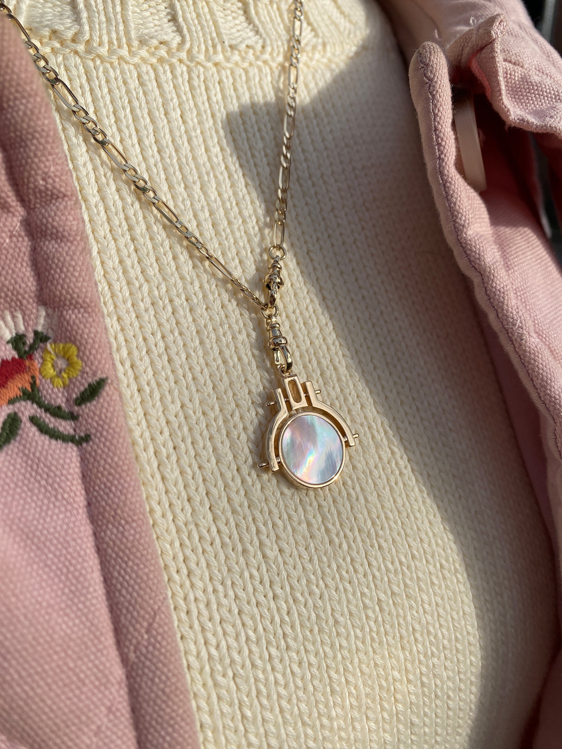 metier by tomfoolery: London Flats Chain Mini Mother of Pearl Spinner Pendant