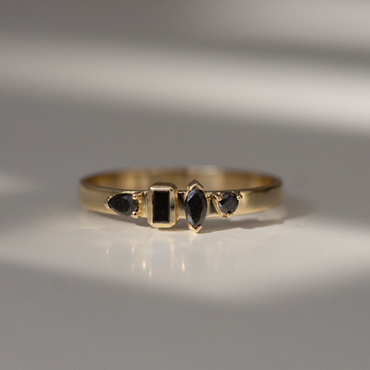 metier by tomfoolery: Am to pm ring