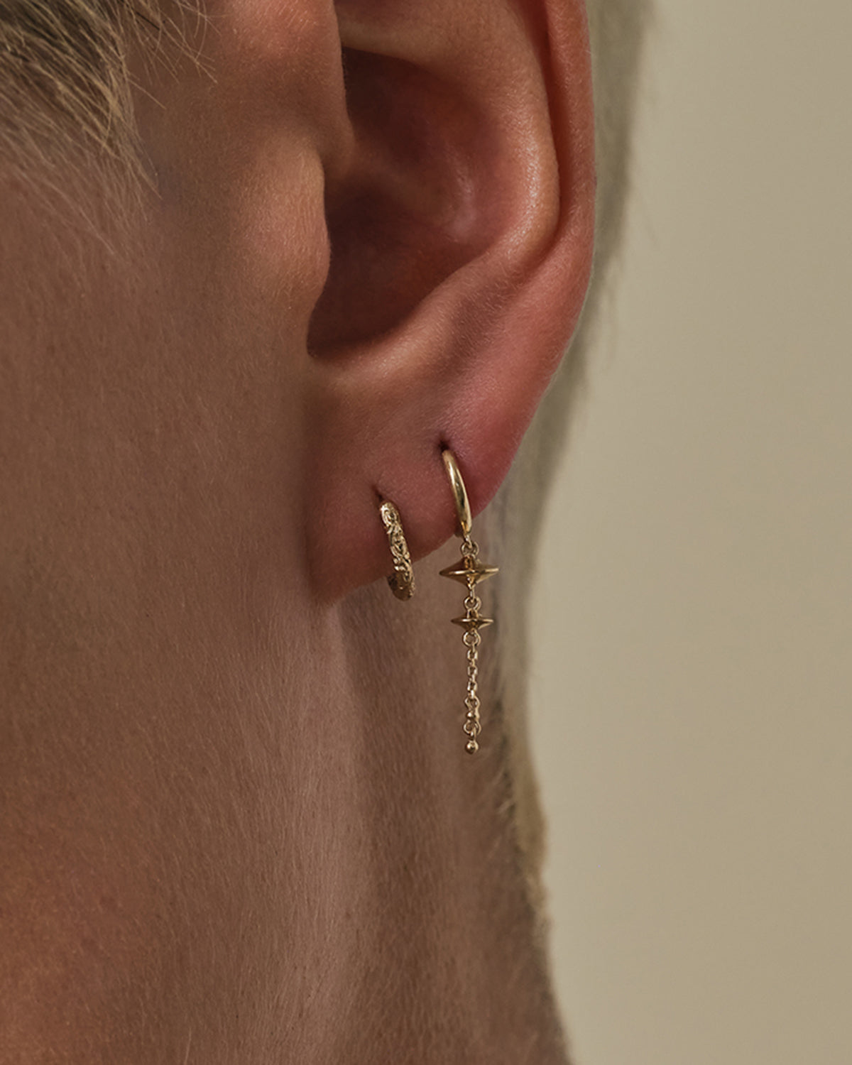 ピアス METIER　MOP Mini Trapezoid Stud METIER MOP Mini Trapezoid Stud