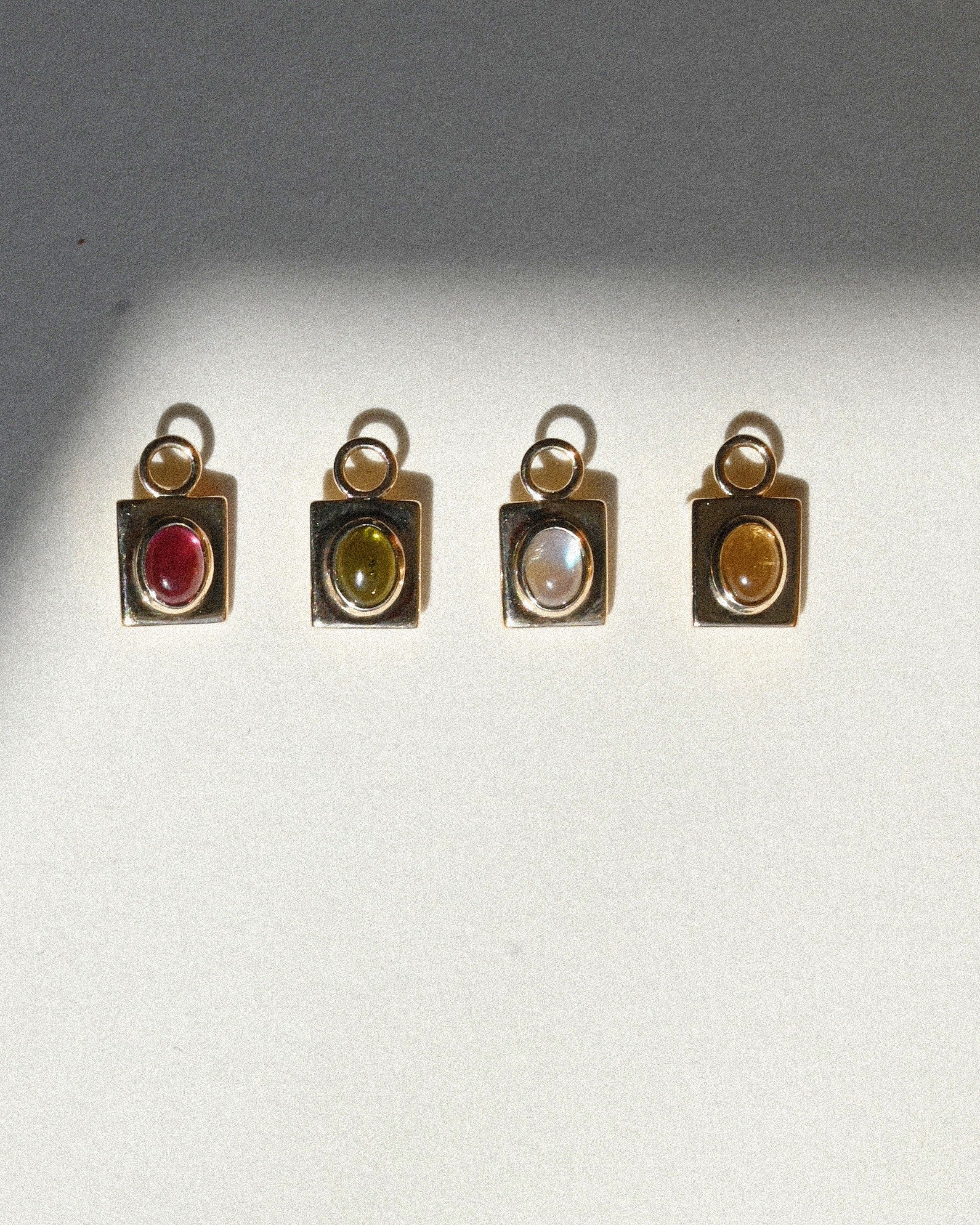 Rondelle Mini Gemstone Plaque