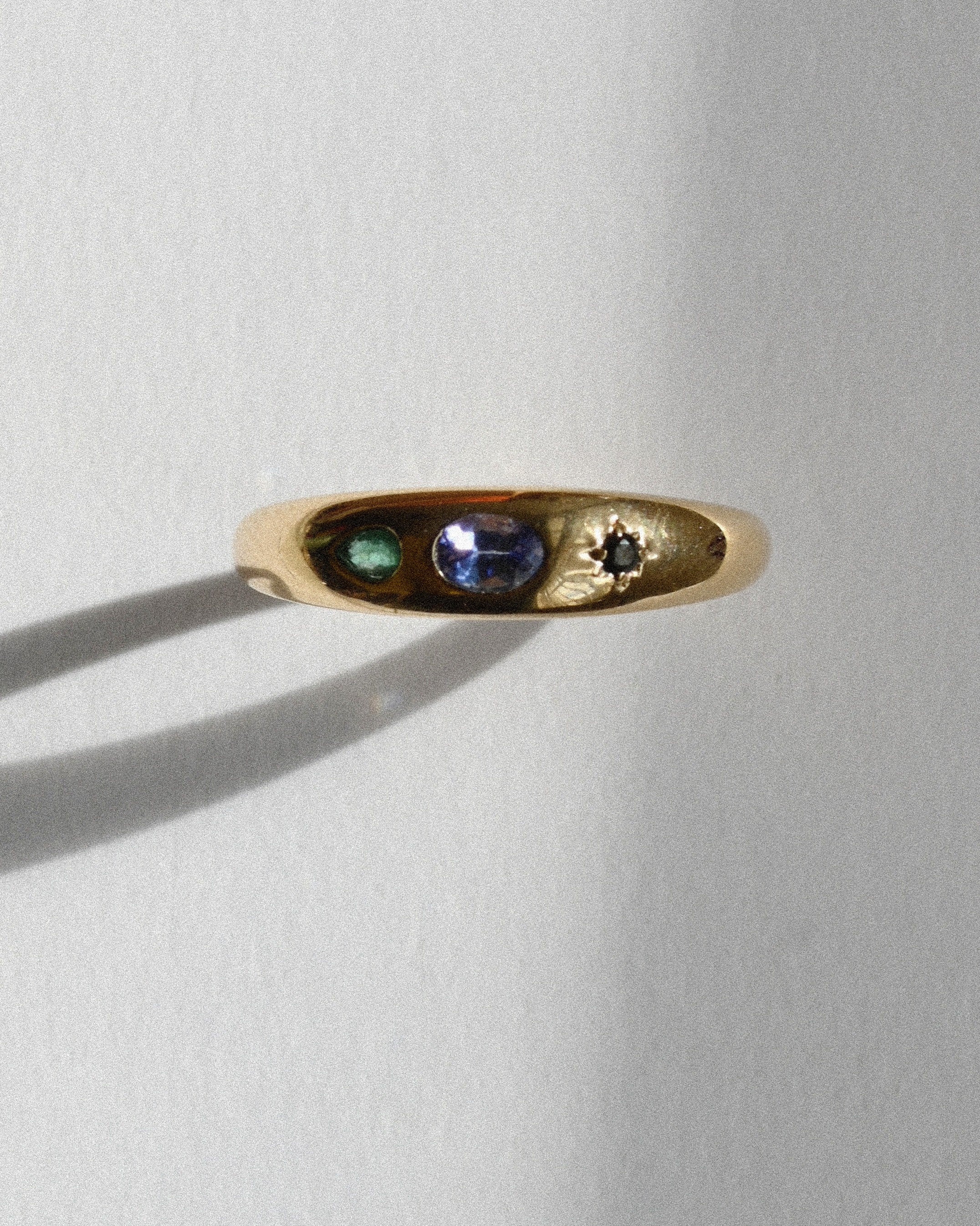 Kaleido Tanzanite &amp; Emerald Tapered Band