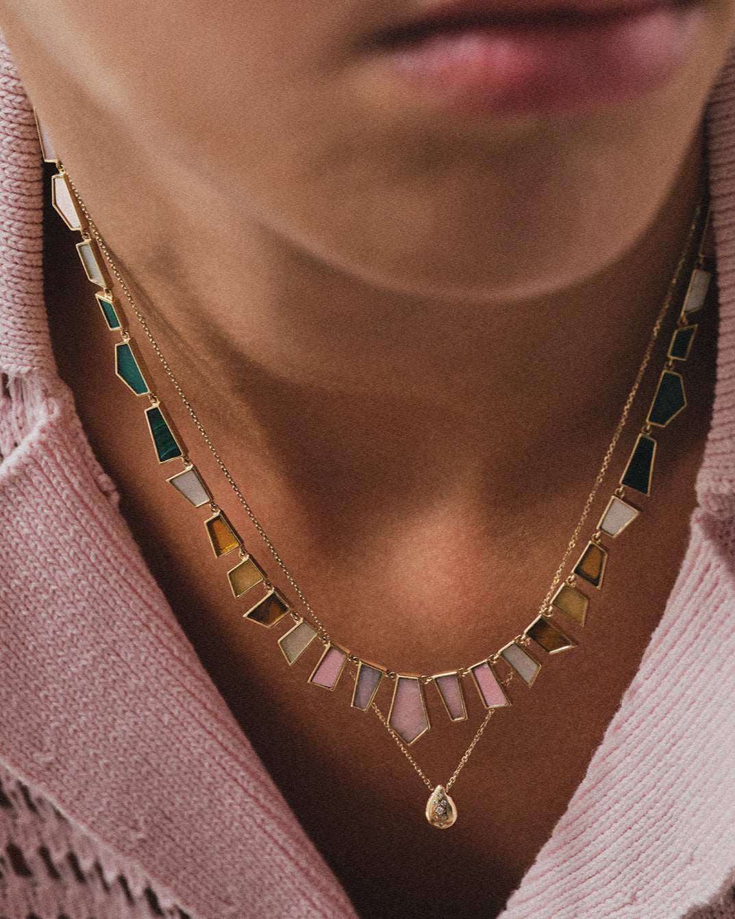 Information  Name metier by tomfoolery: &quot;Canyon Bloom&quot; Tesserae Necklace on model