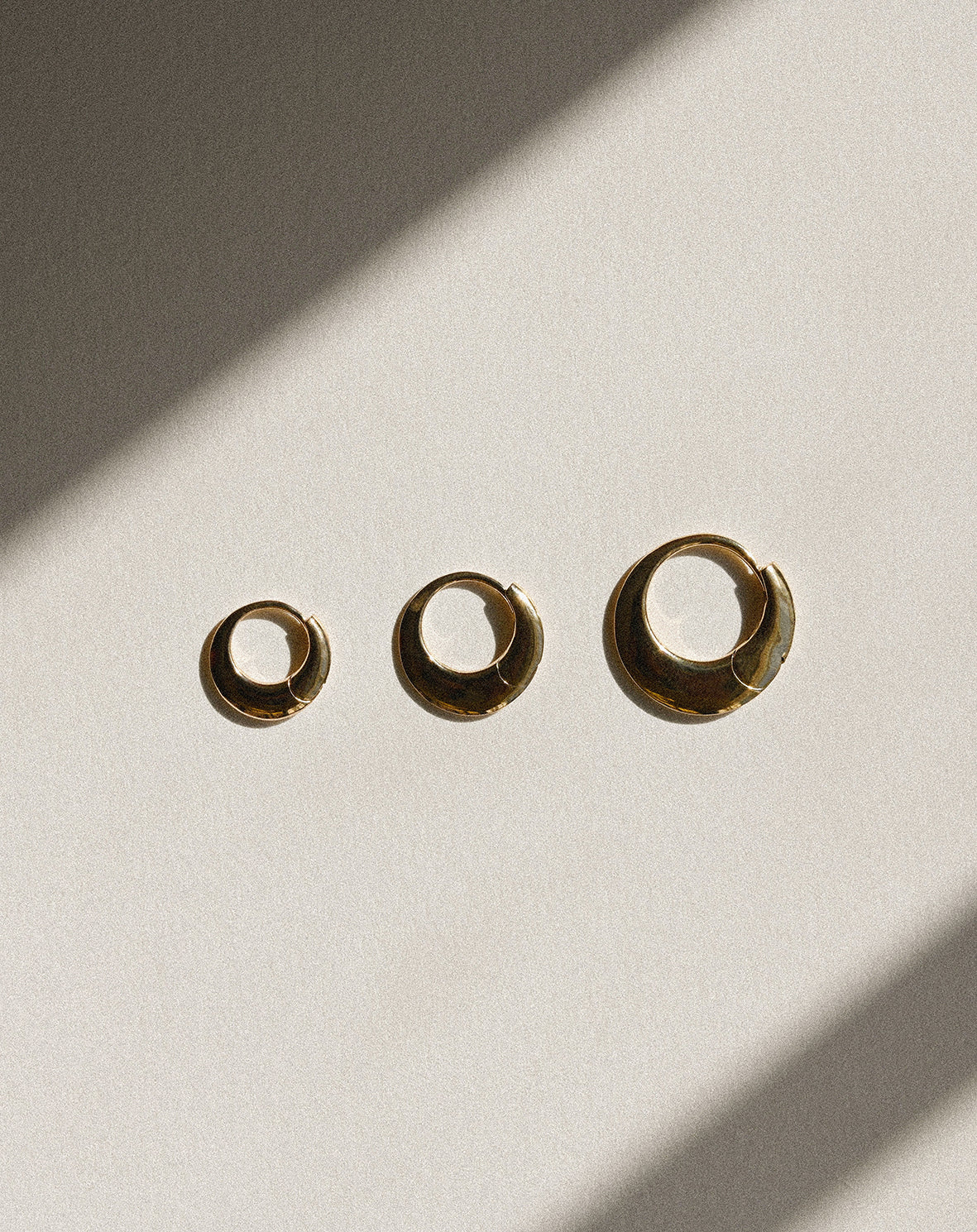 Pressed Dodu Round Hoop
